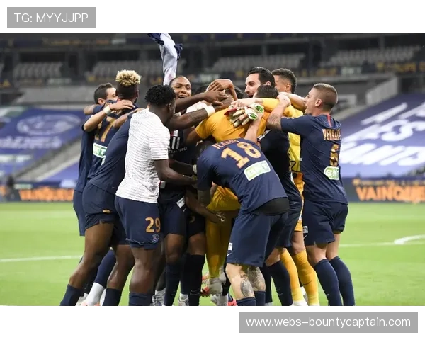 成都蓉城冬窗豪掷超1600万，签下拜合拉木等七名新援冲击队史首冠